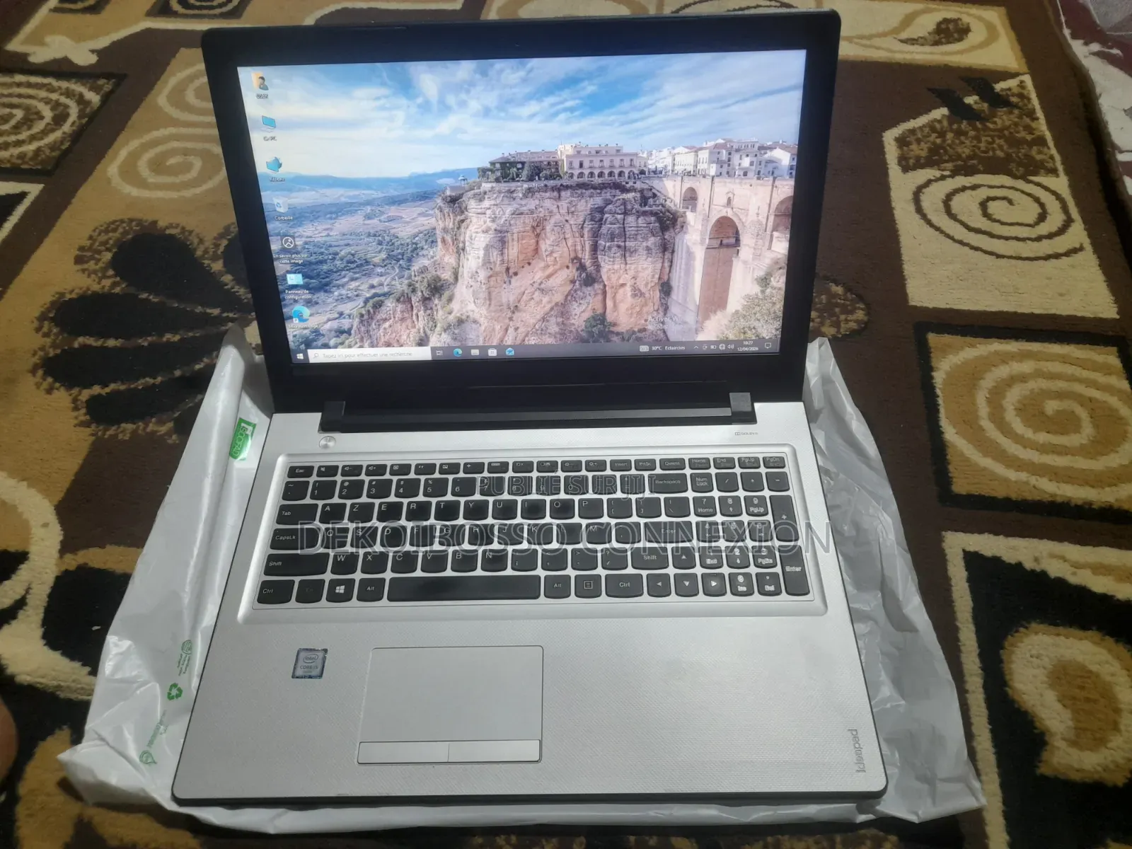 Ordinateur portable Lenovo IdeaPad 300 8GB Intel Core i5 HDD 500GB
