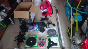 Toutes Sortes d'Équipements Agricoles (Lames, Outils, Machines Etc)