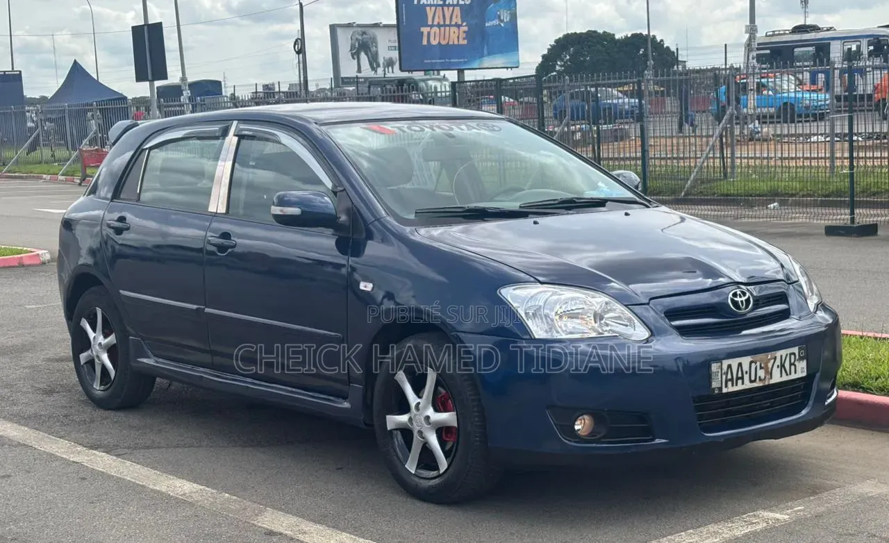 Toyota Corolla 2005 Bleu