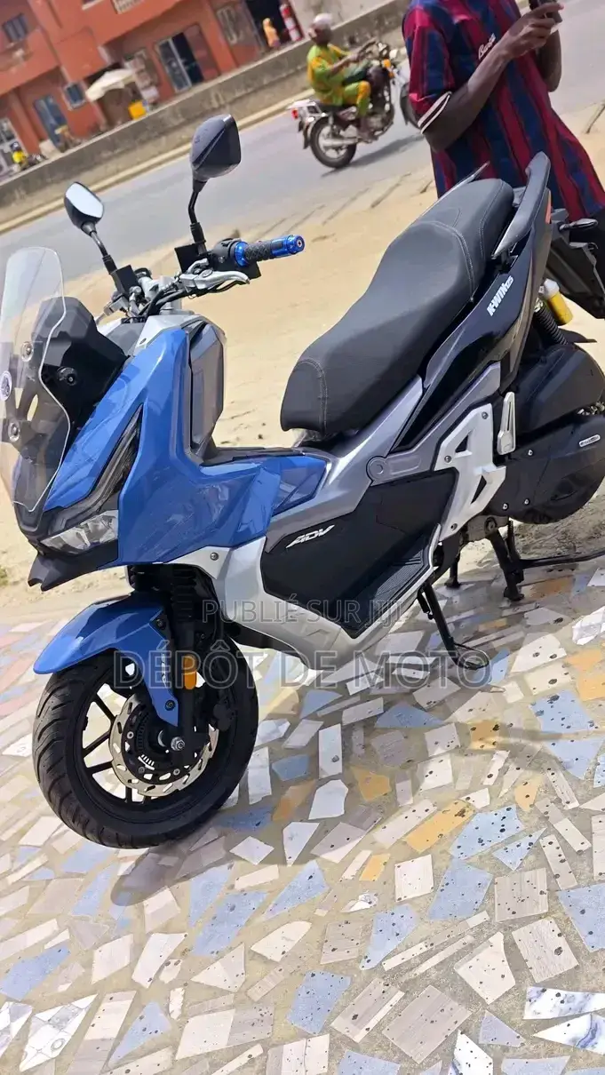 Nouveau Autre 2026 Bleu