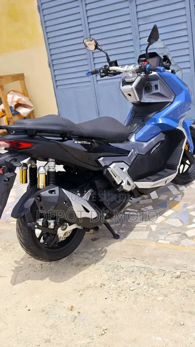 Nouveau Autre 2026 Bleu