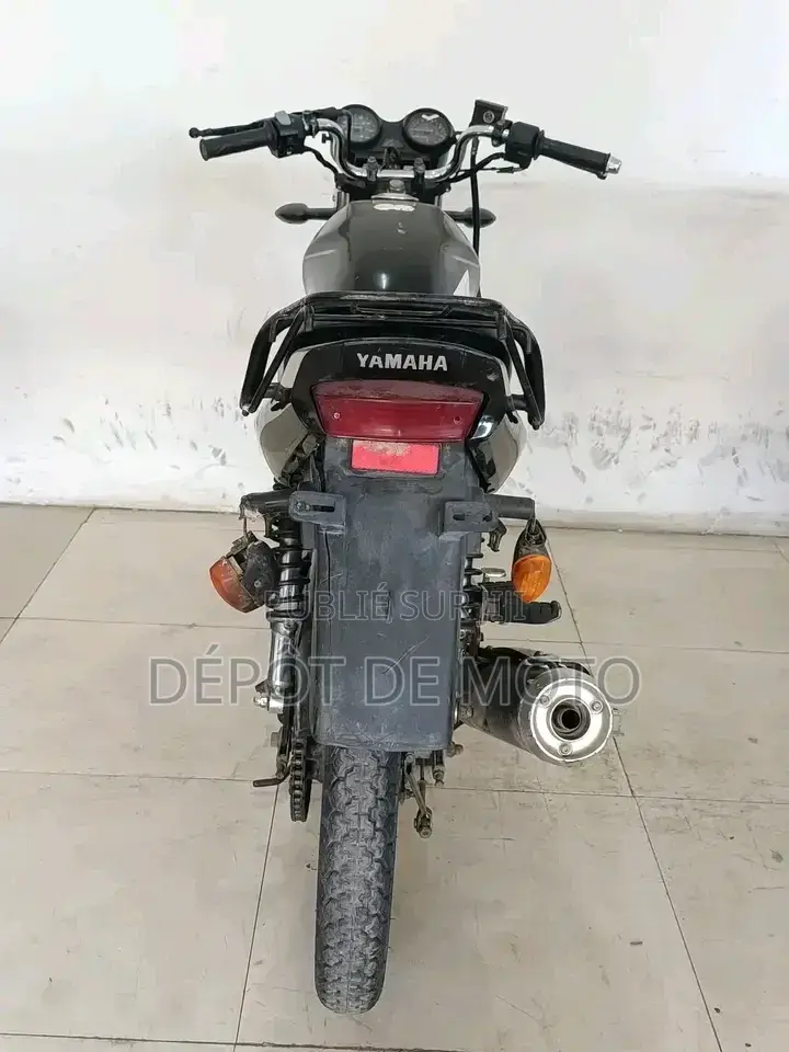 Nouveau Yamaha YBR125 2025 Noir