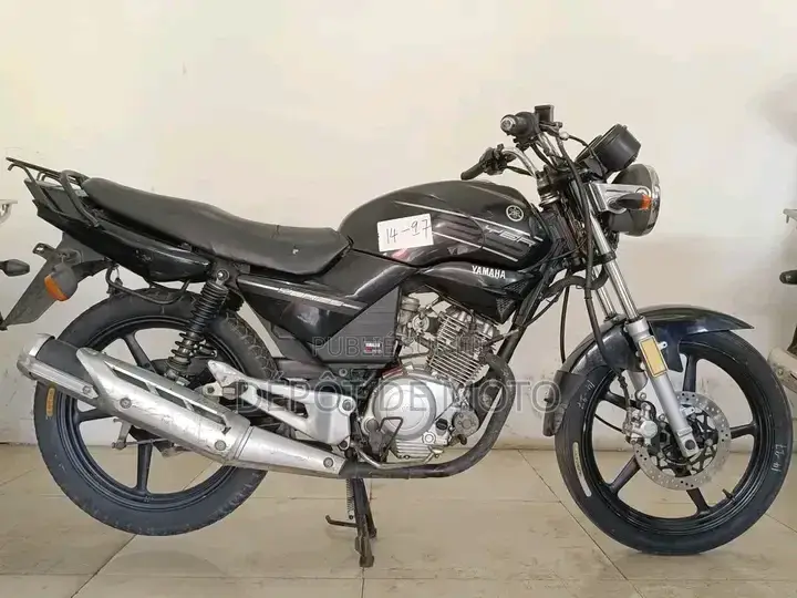 Nouveau Yamaha YBR125 2025 Noir