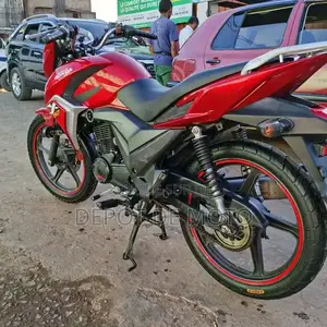Nouveau Honda Autre 2025 Rouge