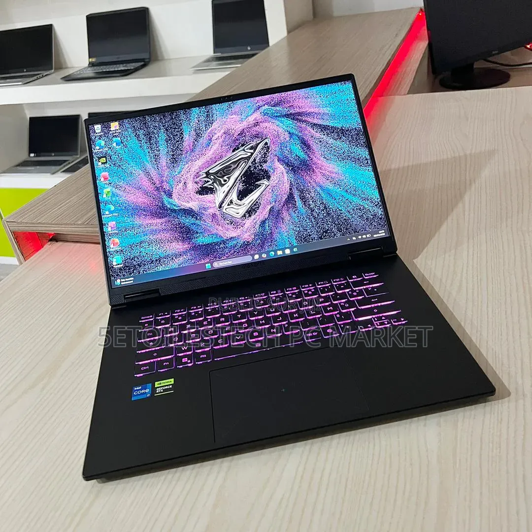 Nouveau Ordinateur portable Asus E403SA 16GB Intel Core i7 SSD 1T