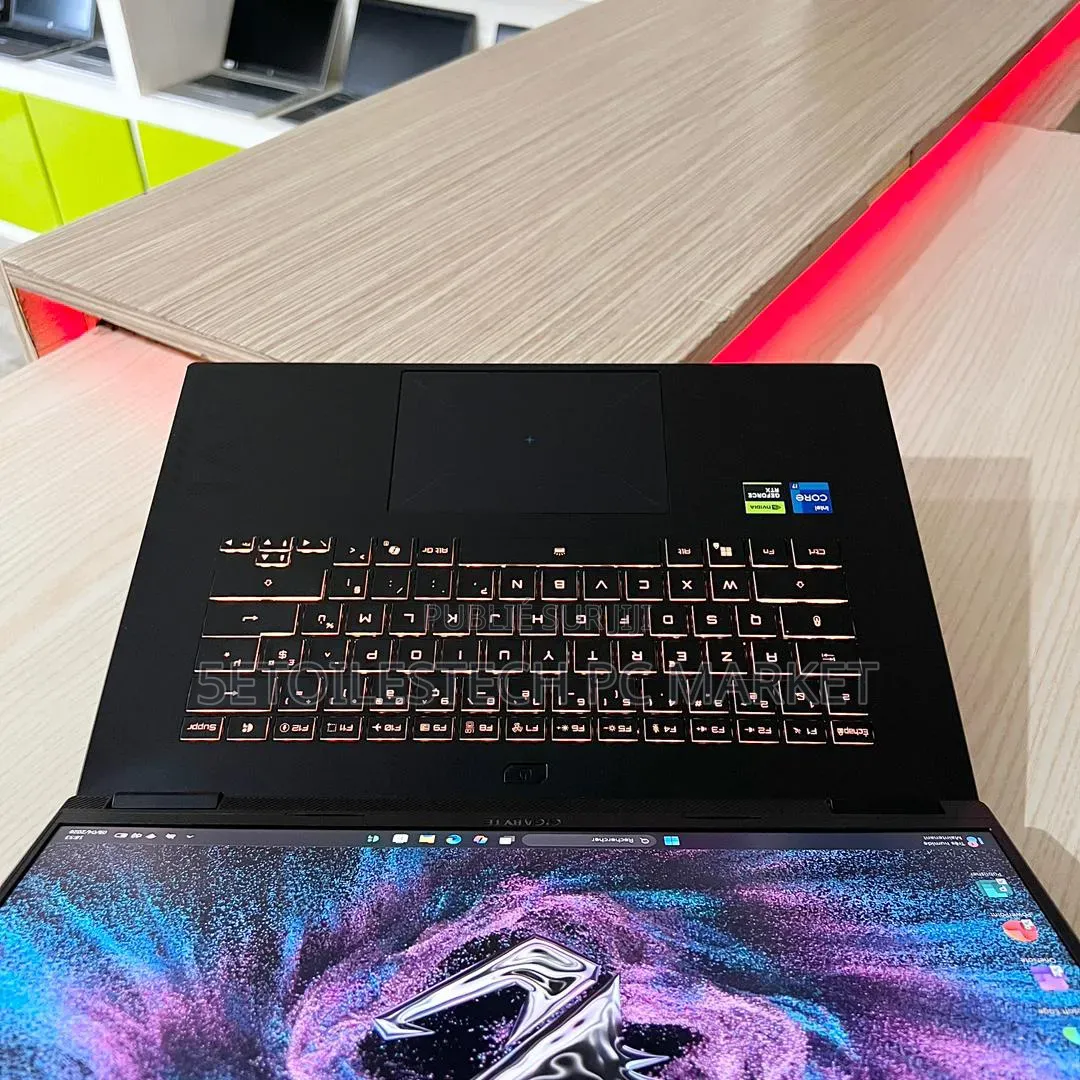 Nouveau Ordinateur portable Asus E403SA 16GB Intel Core i7 SSD 1T