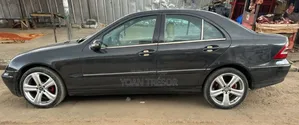Mercedes-Benz C230 2003 Noir