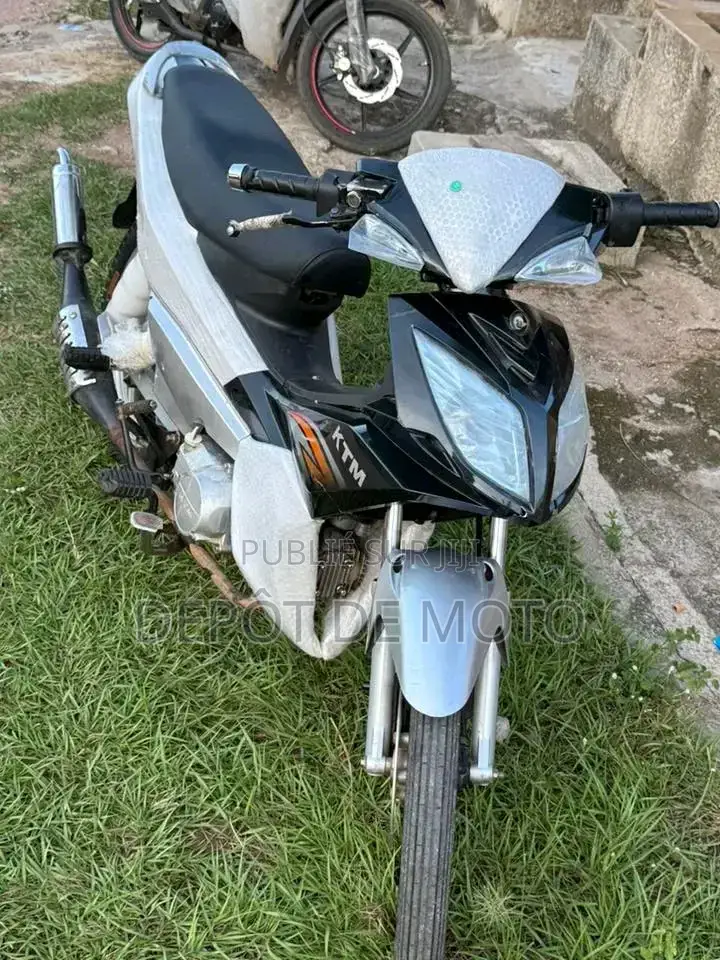 Nouveau KTM Autre 2025 Noir