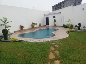 5chbre Duplex dans Massa Immobilier, Cocody à Louer