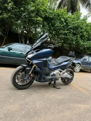 Nouveau Honda Forza 2024 Vert