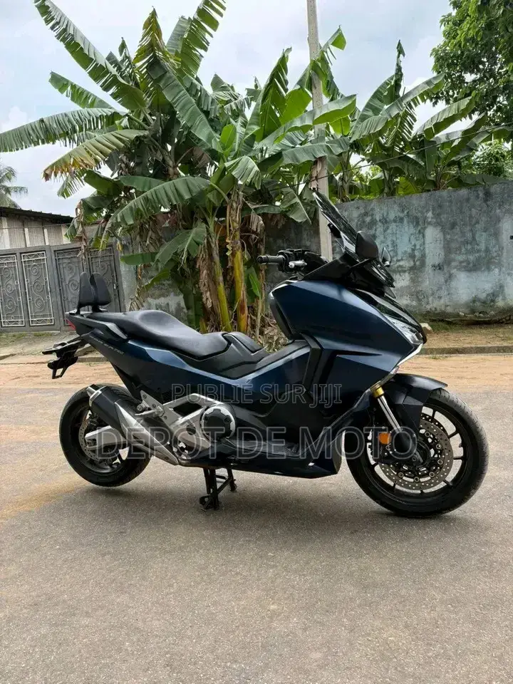 Nouveau Honda Forza 2024 Vert