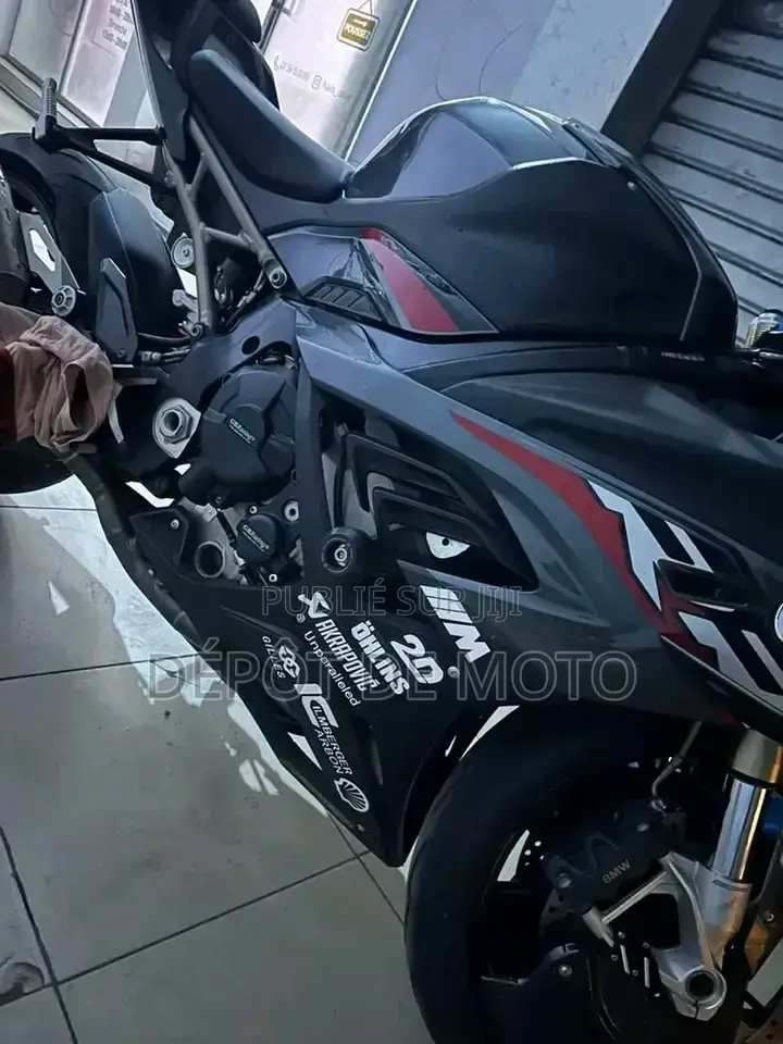 Nouveau BMW S 1000 RR 2022 Noir