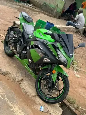 Nouveau Kawasaki Ninja 400 2023 Vert