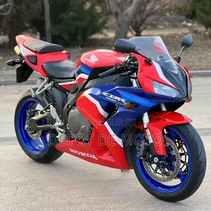 Nouveau Honda CBR 2024 Rouge