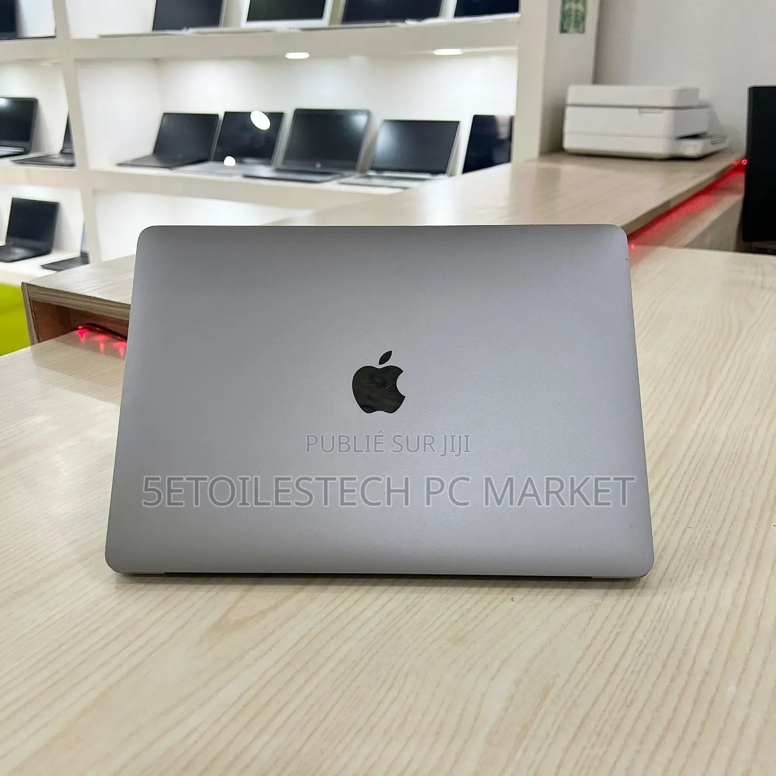 Nouveau Apple MacBook Pro 2022 M2 8GB Apple M2 SSD 256GB