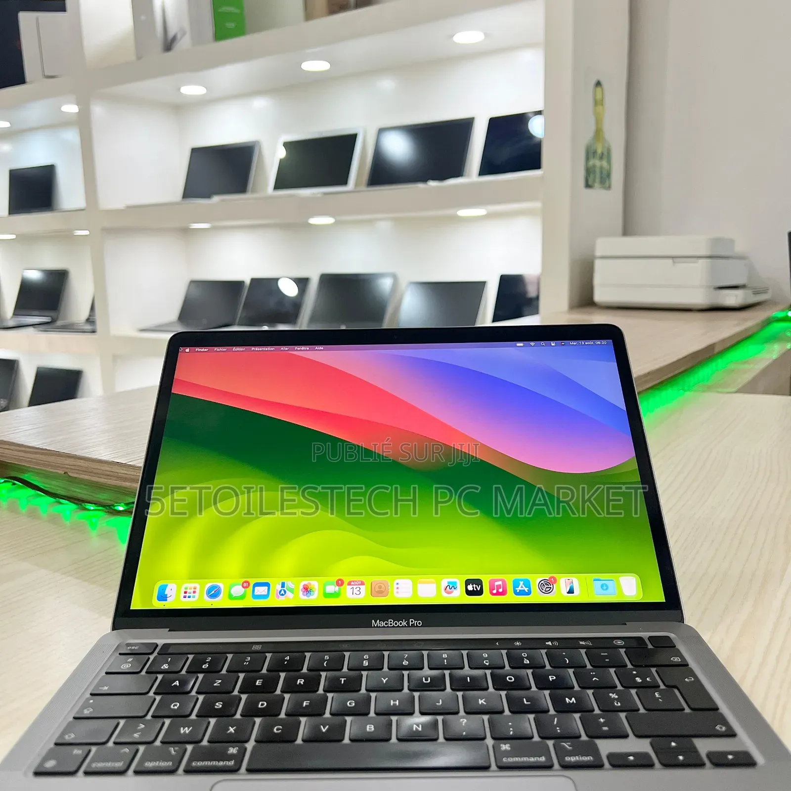 Nouveau Apple MacBook Pro 2022 M2 8GB Apple M2 SSD 256GB