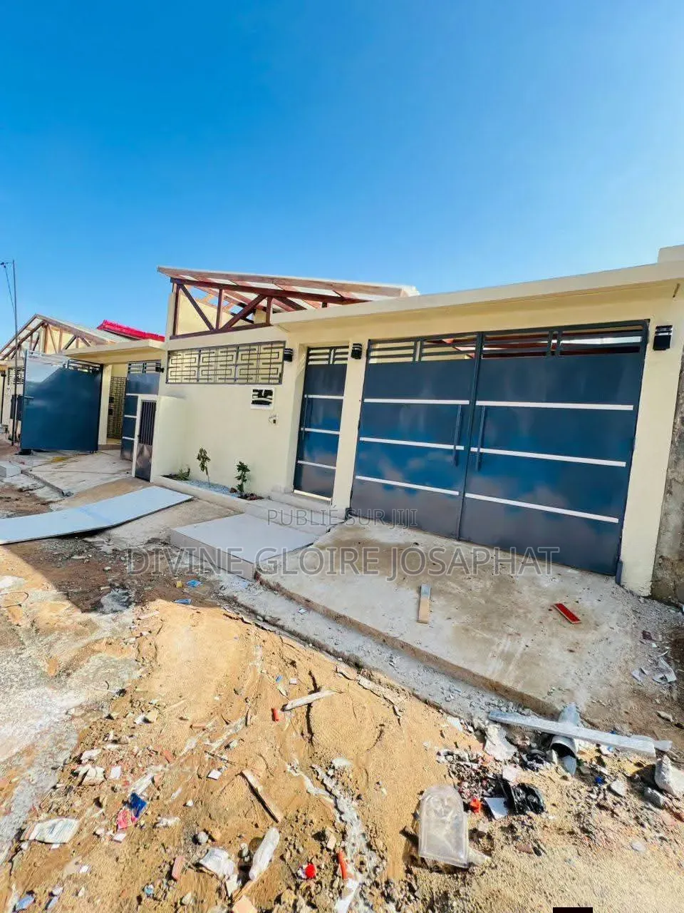 4chbre Villa dans Asna Assie, Cocody à Vendre