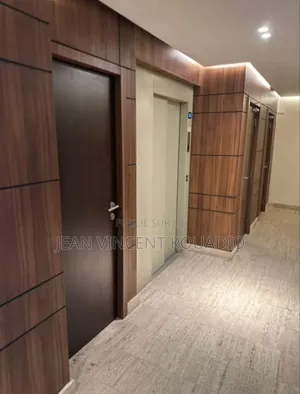 Meublé 3chbre Appartement dans Particulier, Le Plateau à Vendre