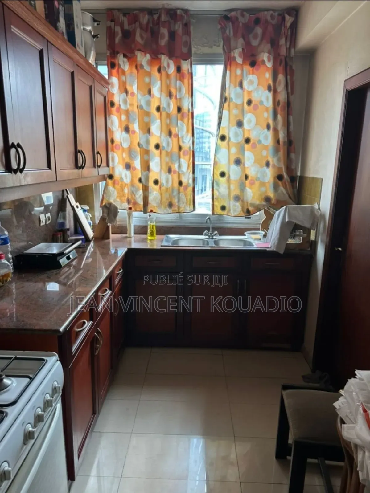Meublé 3chbre Appartement dans Particulier, Le Plateau à Vendre