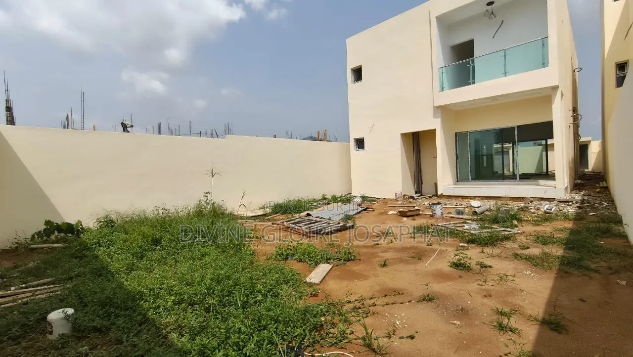 3chbre Duplex dans Asna Assie, Bingerville à Vendre