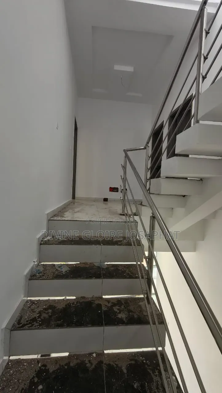 3chbre Duplex dans Asna Assie, Bingerville à Vendre