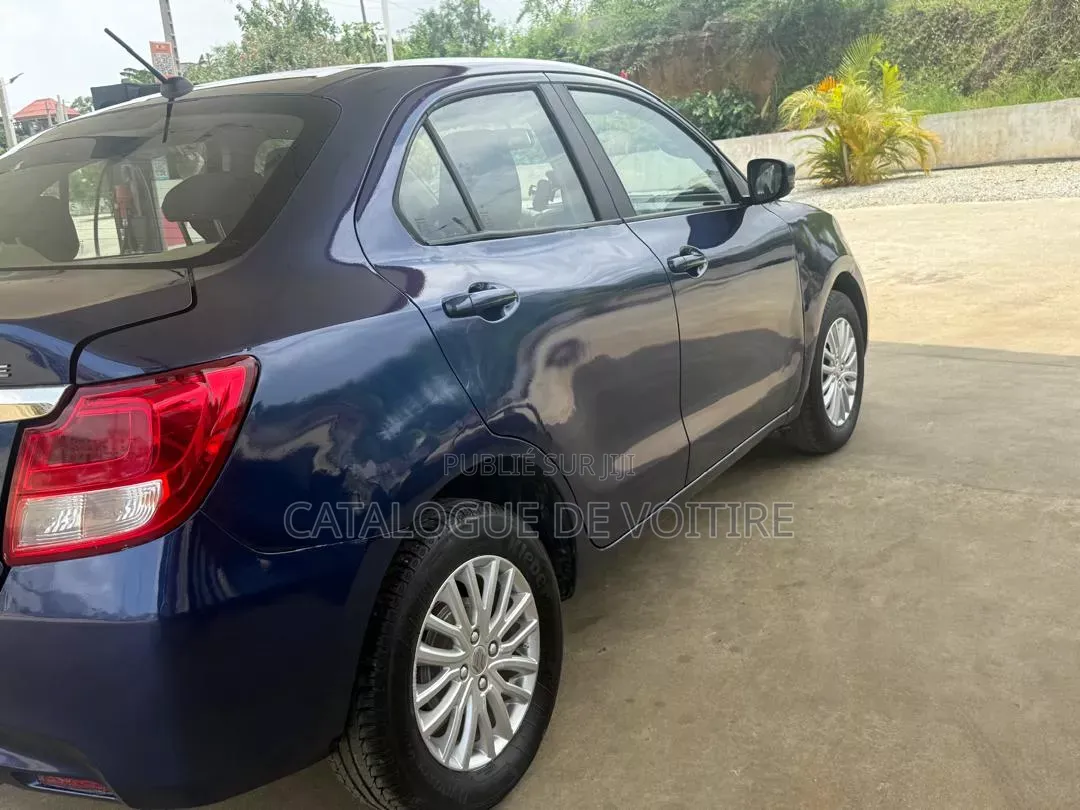 Suzuki Dzire 2023 Bleu