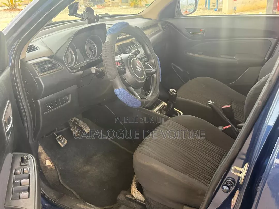 Suzuki Dzire 2023 Bleu