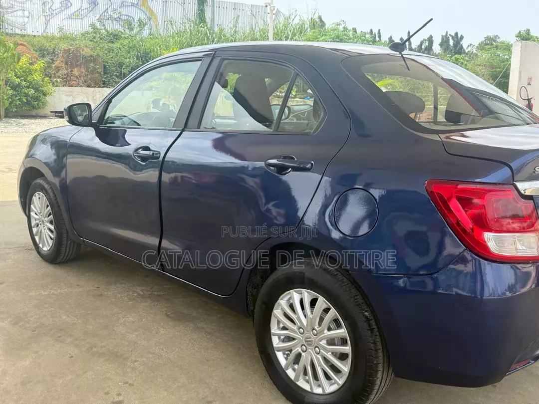 Suzuki Dzire 2023 Bleu