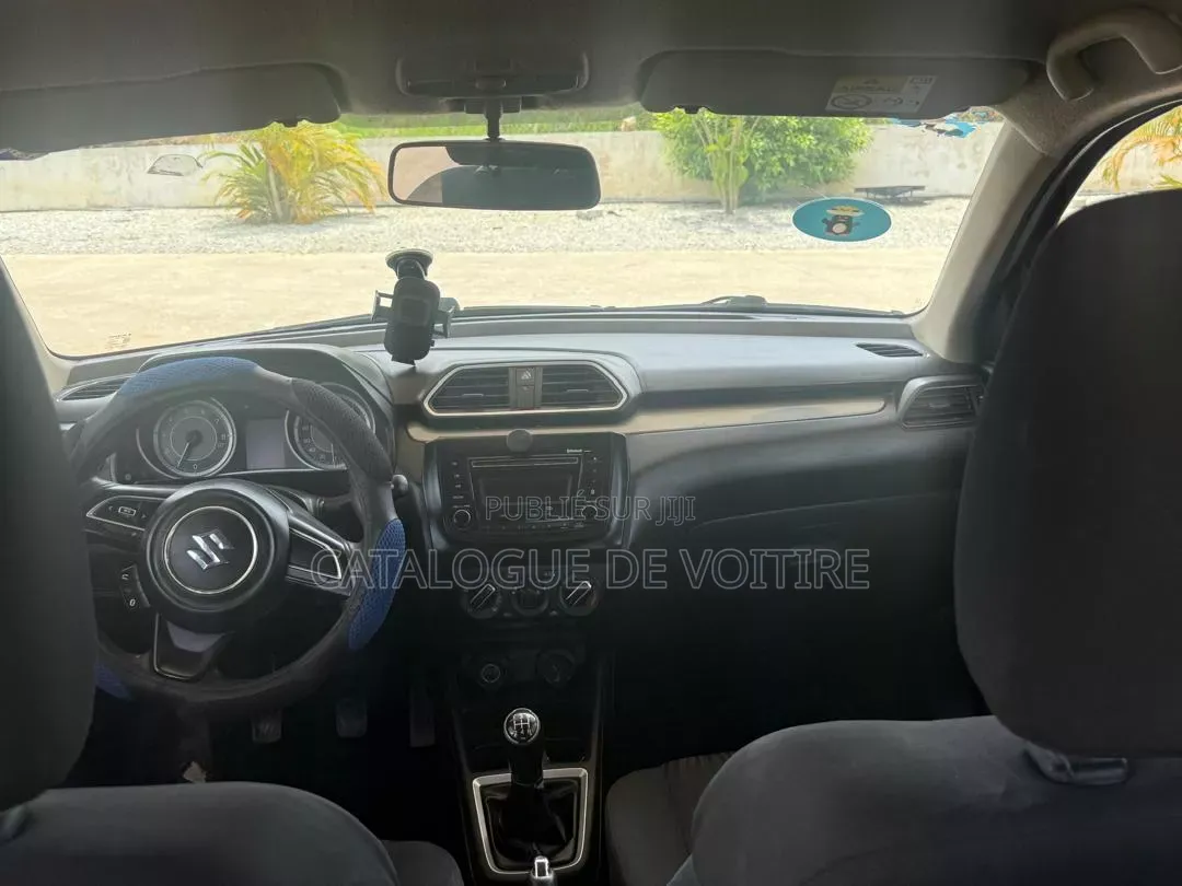 Suzuki Dzire 2023 Bleu
