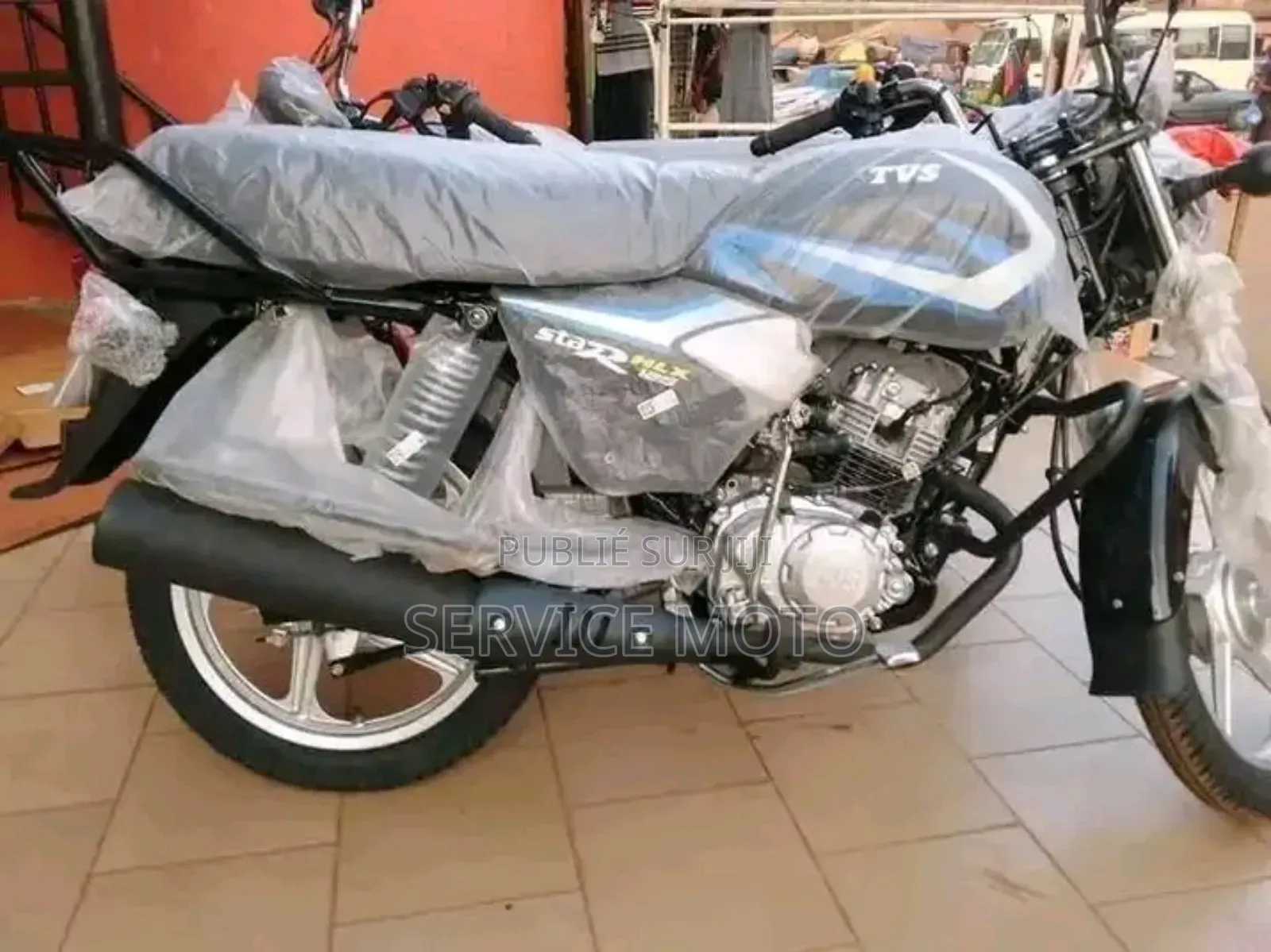 Nouveau TVS HLX 125 2023 Autre