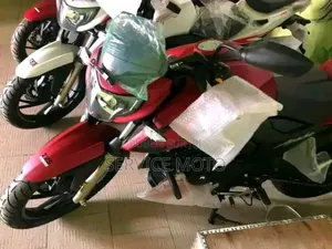 Nouveau TVS Apache 180 RTR 2024 Autre