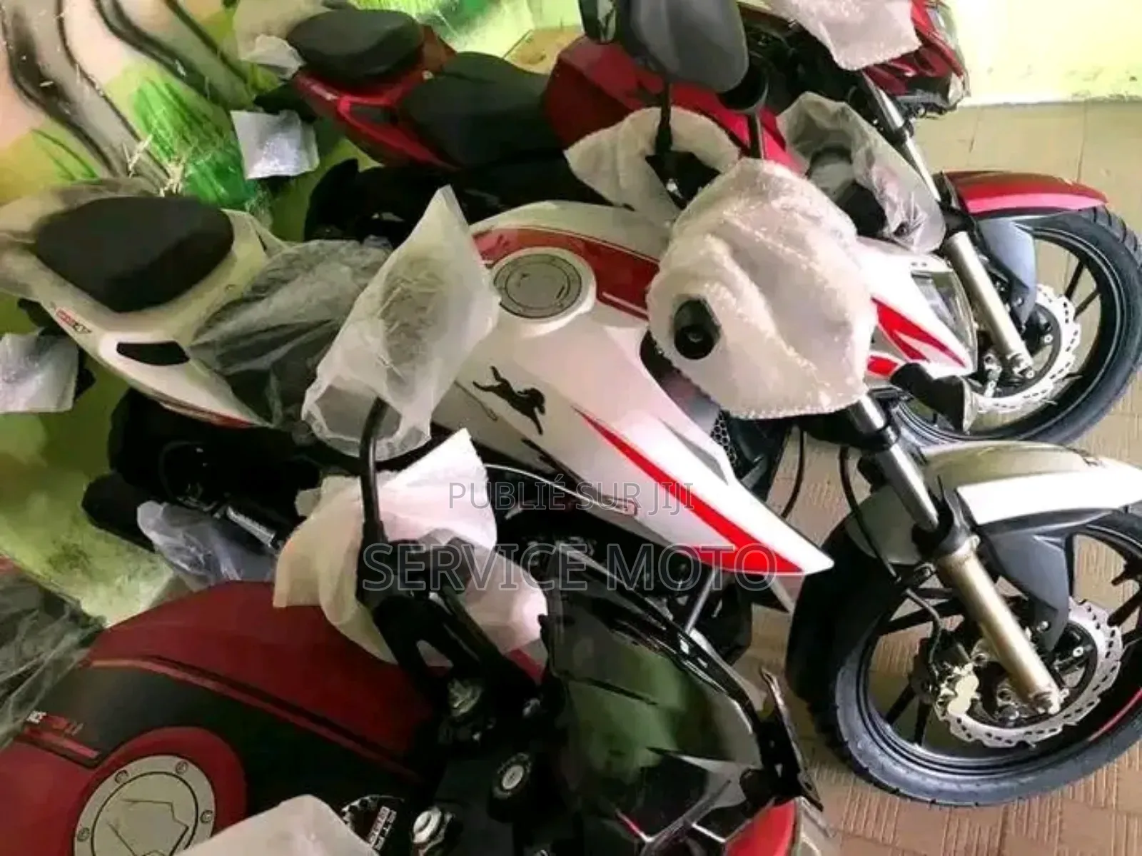 Nouveau TVS Apache 180 RTR 2024 Autre