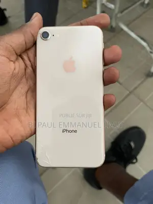 Apple iPhone 8 64 GB Or rose