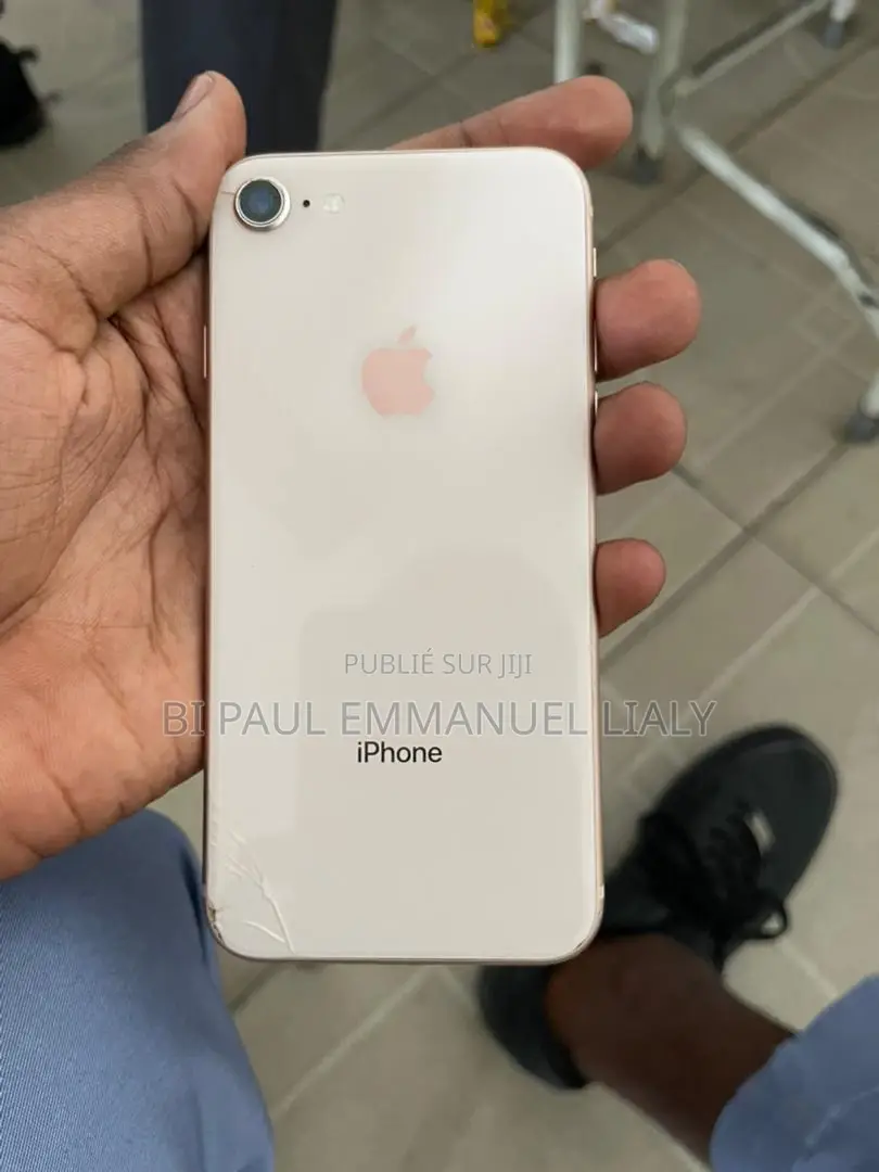 Apple iPhone 8 64 GB Or rose