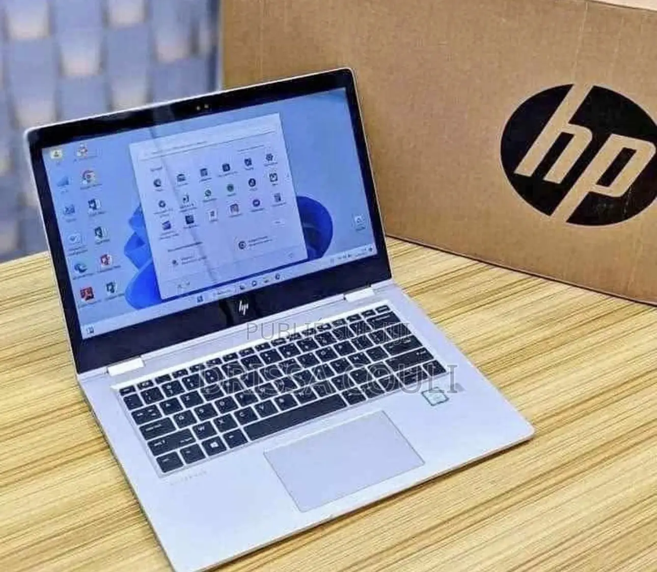 Nouveau Ordinateur de bureau HP 200 G4 16GB Intel Core i5 eMMC 512GB