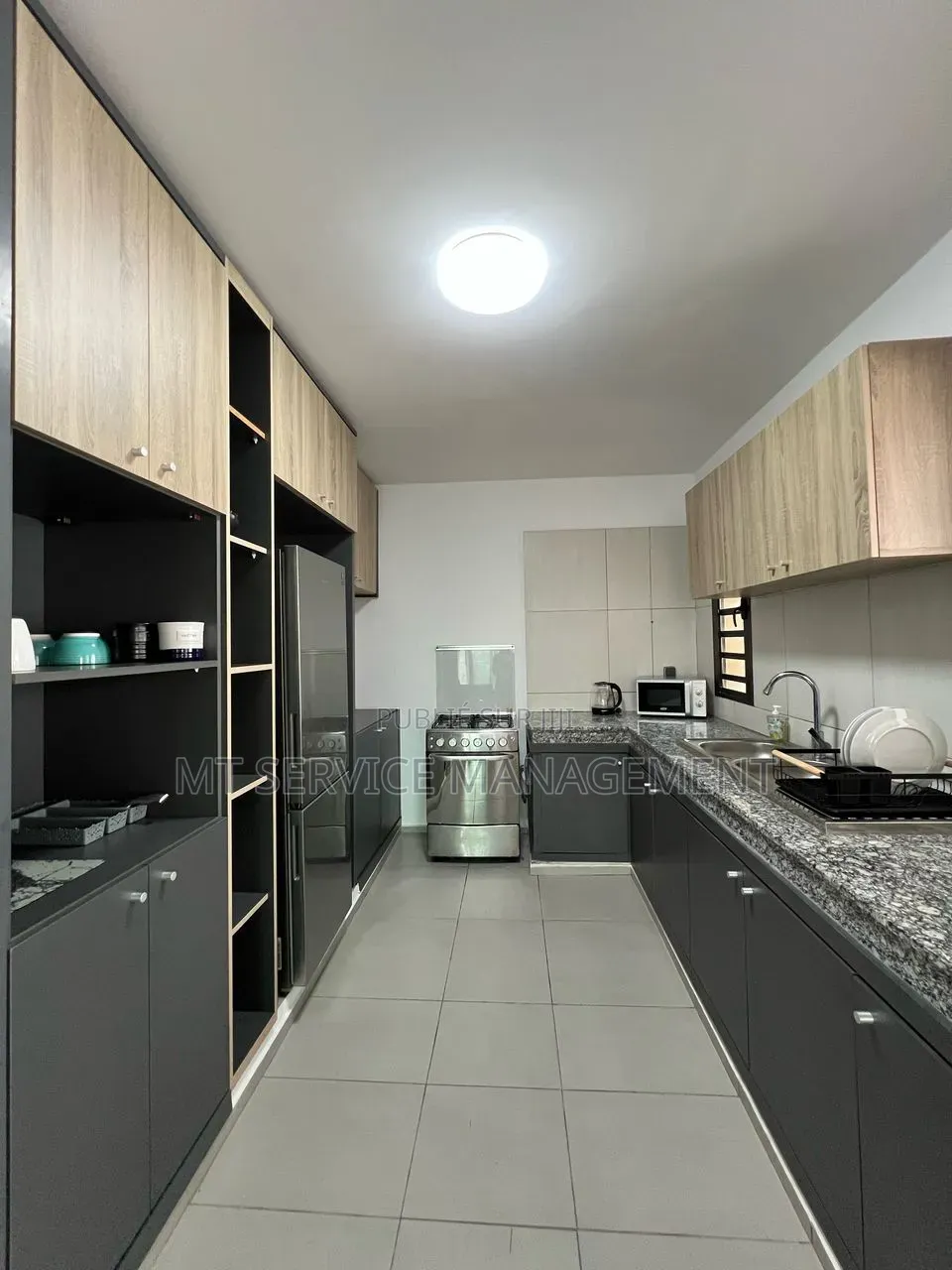 Meublé 1chbre Appartement dans Mt Services Location, Cocody à Louer