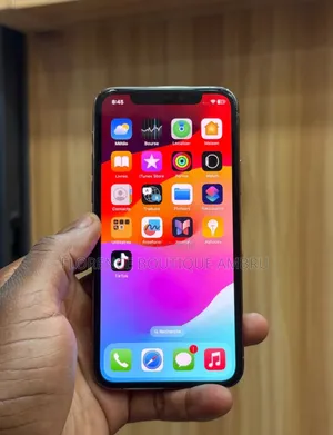 Nouveau Apple iPhone 11 64 GB Doré