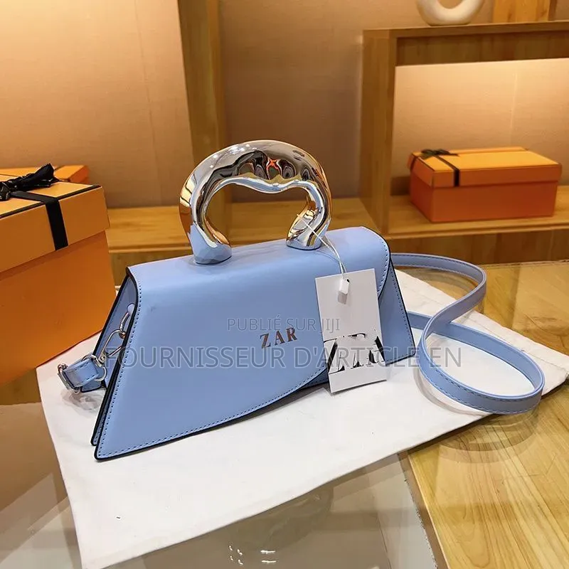 Sac À Main Pour Femme De La Marque Z, Vendu Uniquement en Gros