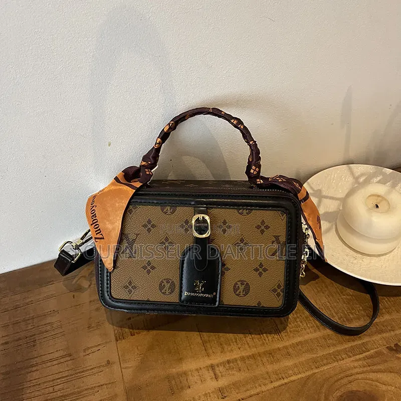 Sac Rigide Monogrammé Haut De Gamme, Vendu Uniquement en Gros