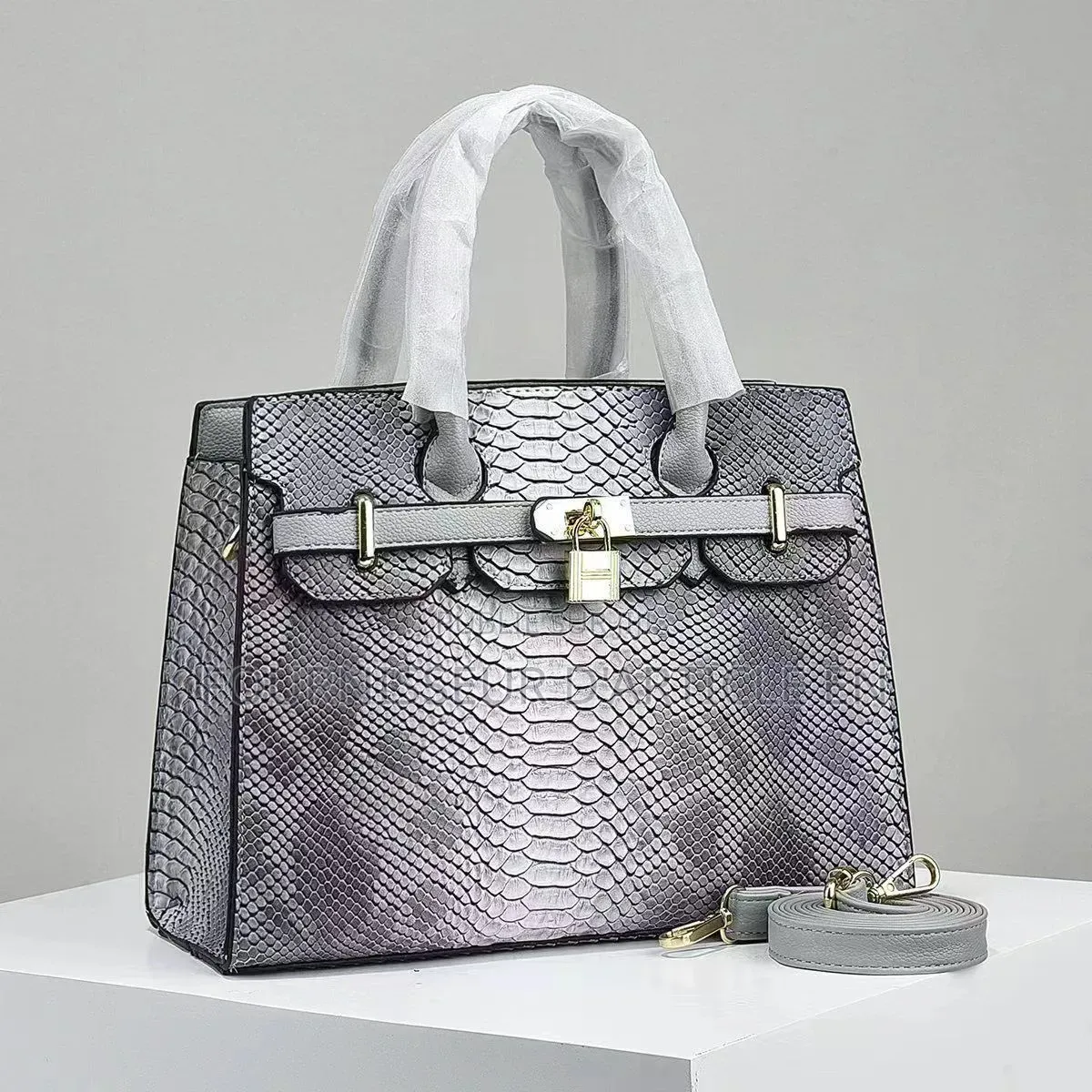 Sac Bandoulière Pour Femme, Vendu Uniquement en Gros
