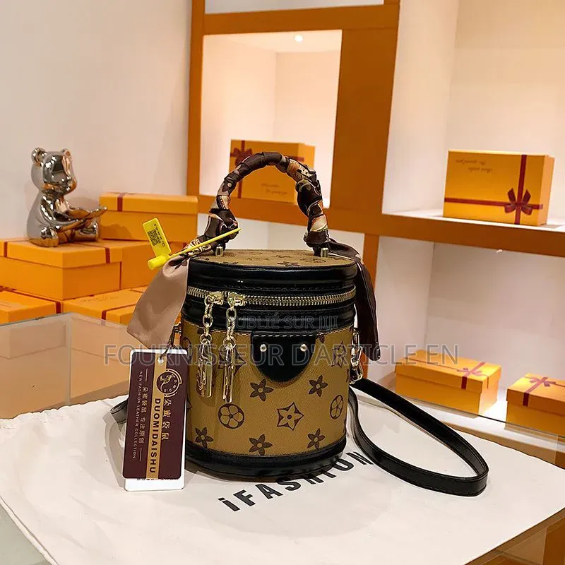 Sac Seau Porte-Bonheur Pour Femme, Vendu Uniquement en Gros