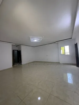 3chbre Appartement dans Asna Assie, Cocody à Vendre