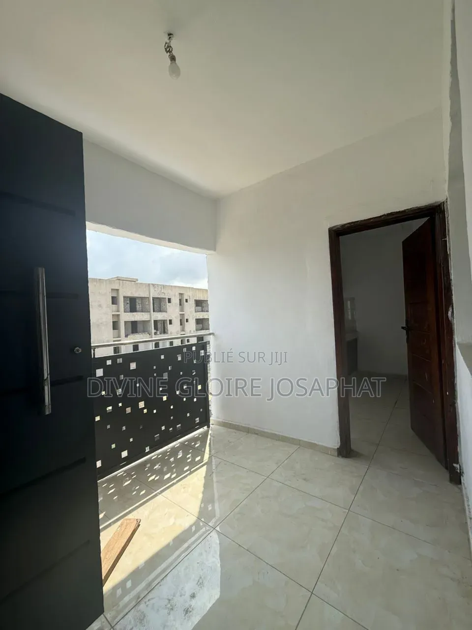 3chbre Appartement dans Asna Assie, Cocody à Vendre