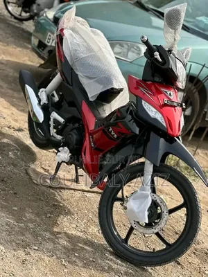 Yamaha Crux 2024 Rouge