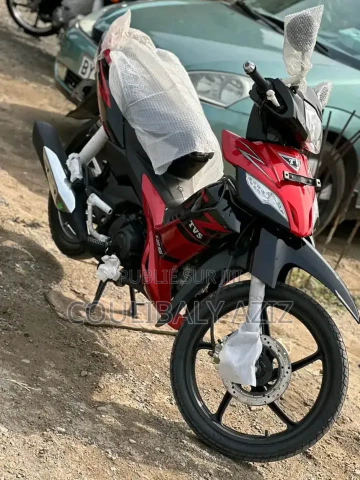 Yamaha Crux 2024 Rouge