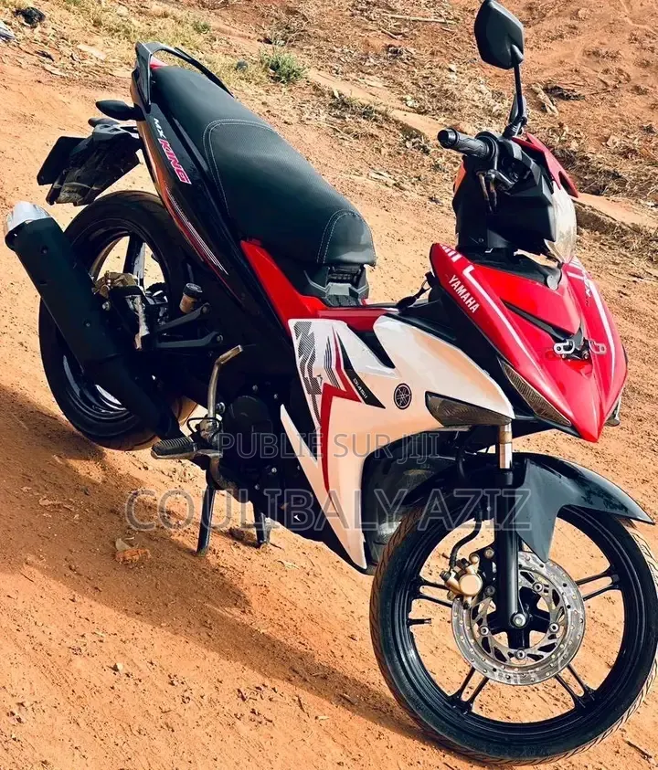 Yamaha Crux 2024 Rouge
