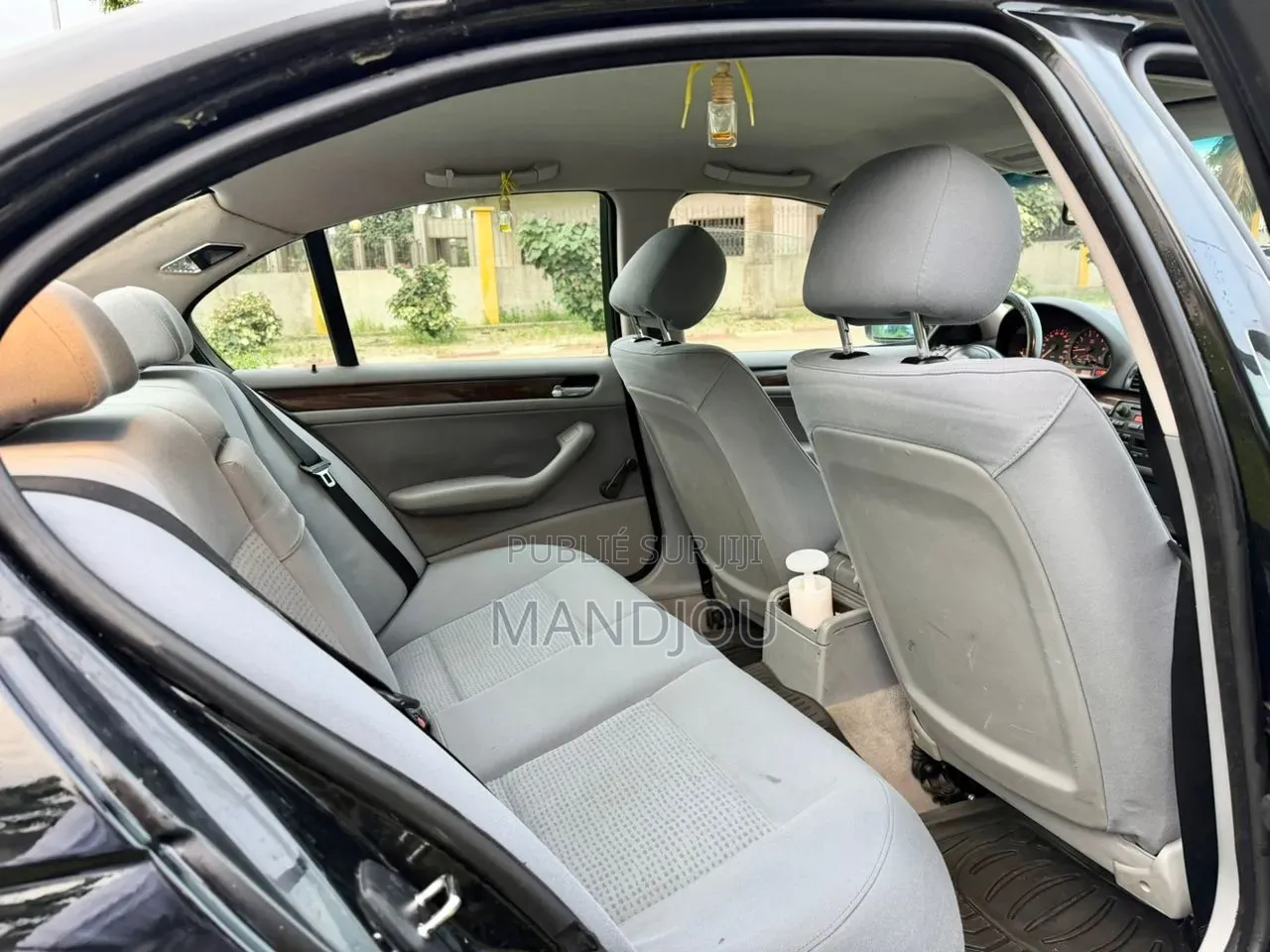 BMW 318i 2003 Noir Mat