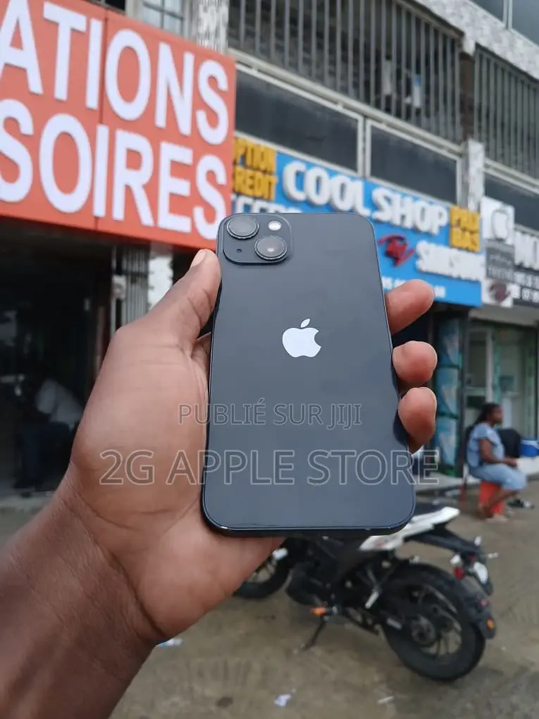 Nouveau Apple iPhone 13 128 GB Noir