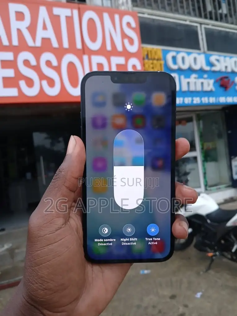 Nouveau Apple iPhone 13 128 GB Noir