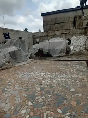 Espace À Louer
